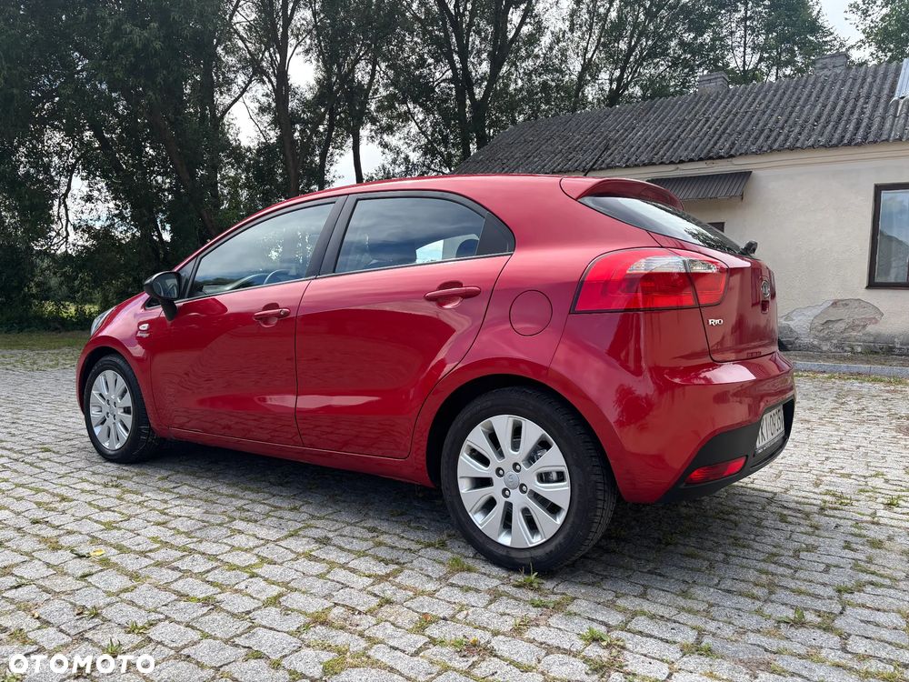 Kia Rio 1.2 Attract - 6