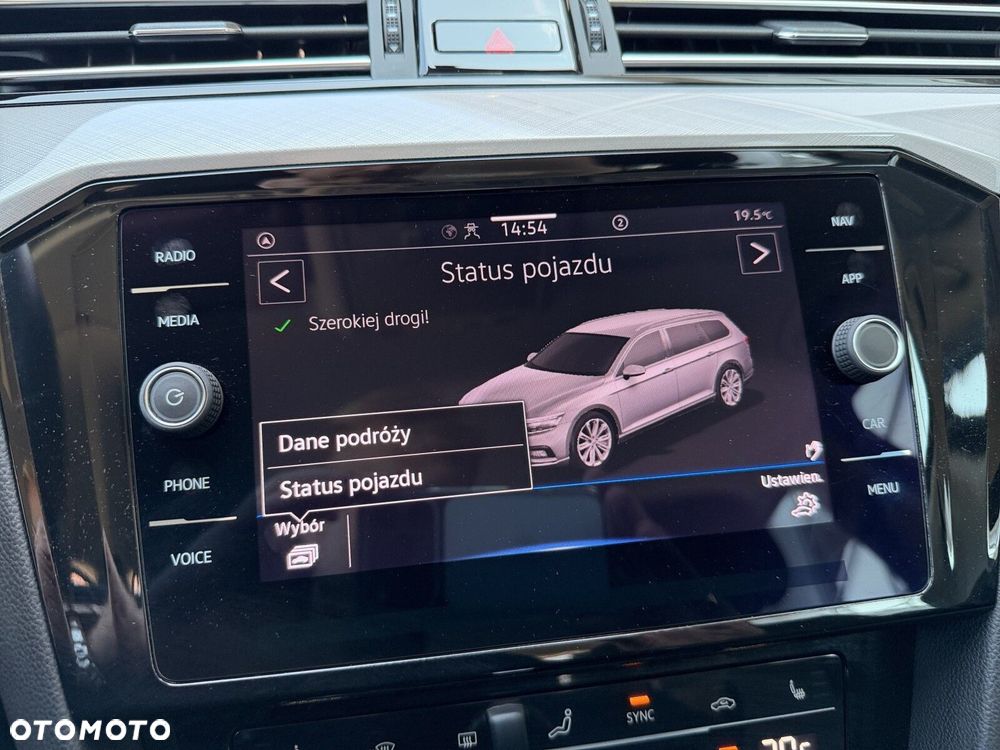Volkswagen Passat - 28