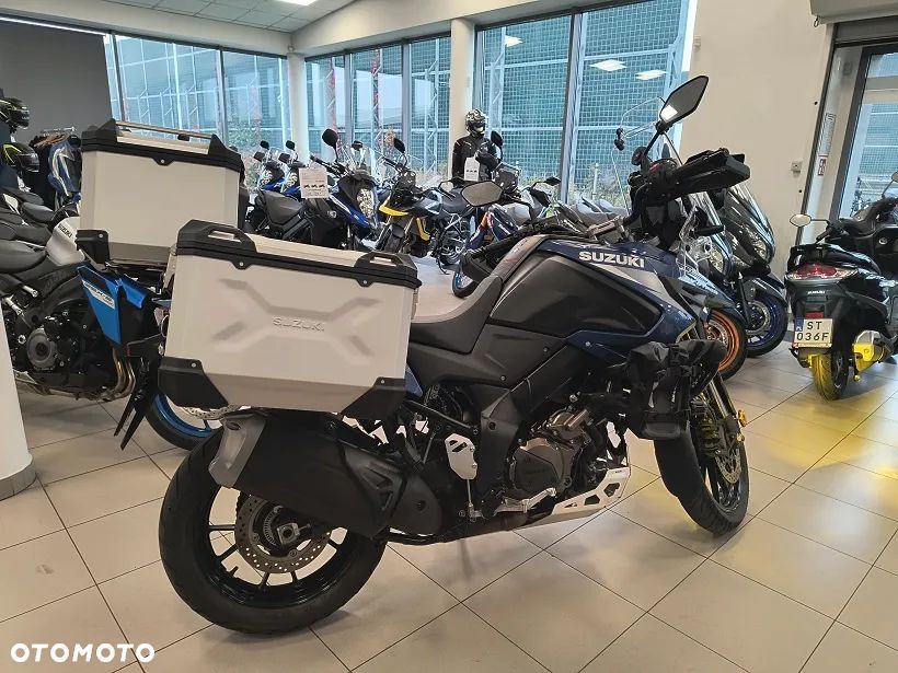 Suzuki V-STROM - 4