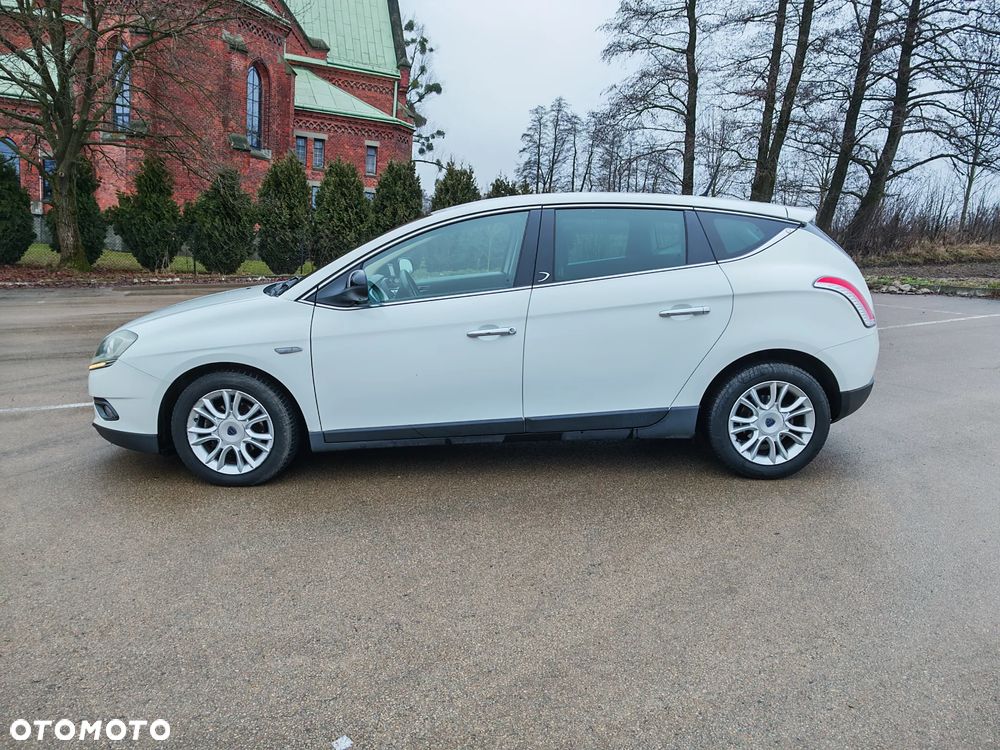 Lancia Delta 1.4 T-Jet 16v Oro - 2