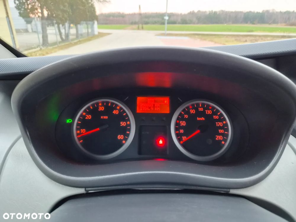 Renault Trafic - 30