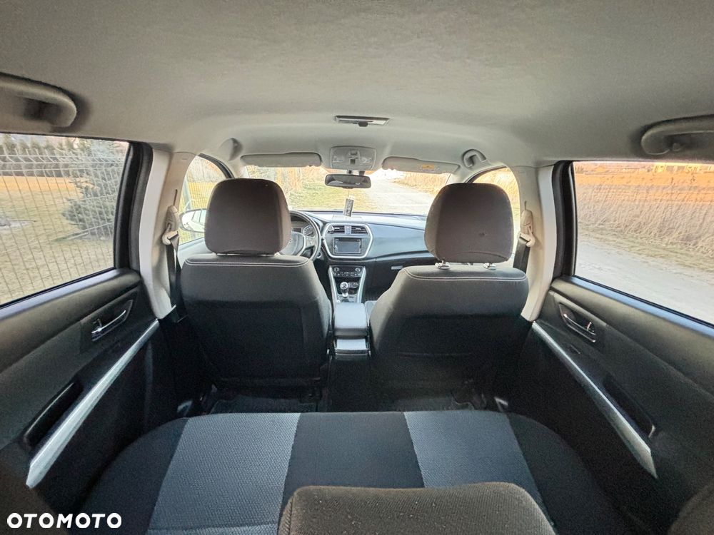 Suzuki SX4 S-Cross 1.6 DDiS Comfort - 17