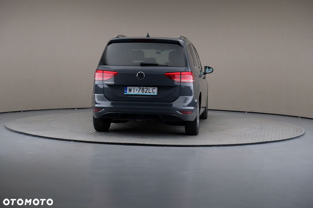 Volkswagen Touran - 5
