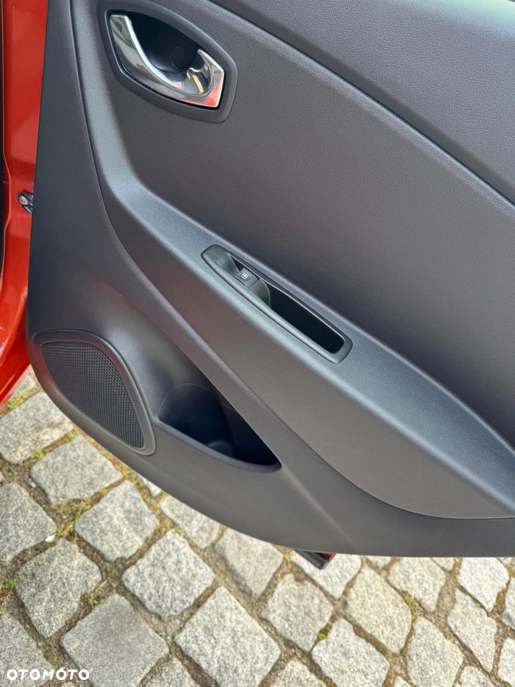 Renault Captur ENERGY TCe 120 EDC Experience - 12