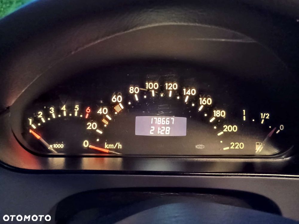 Mercedes-Benz Klasa A 140 Classic - 12