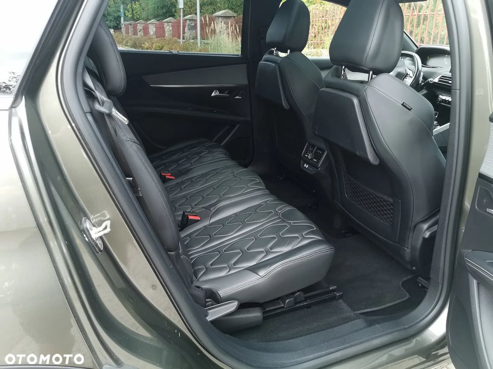 Peugeot 5008 - 26
