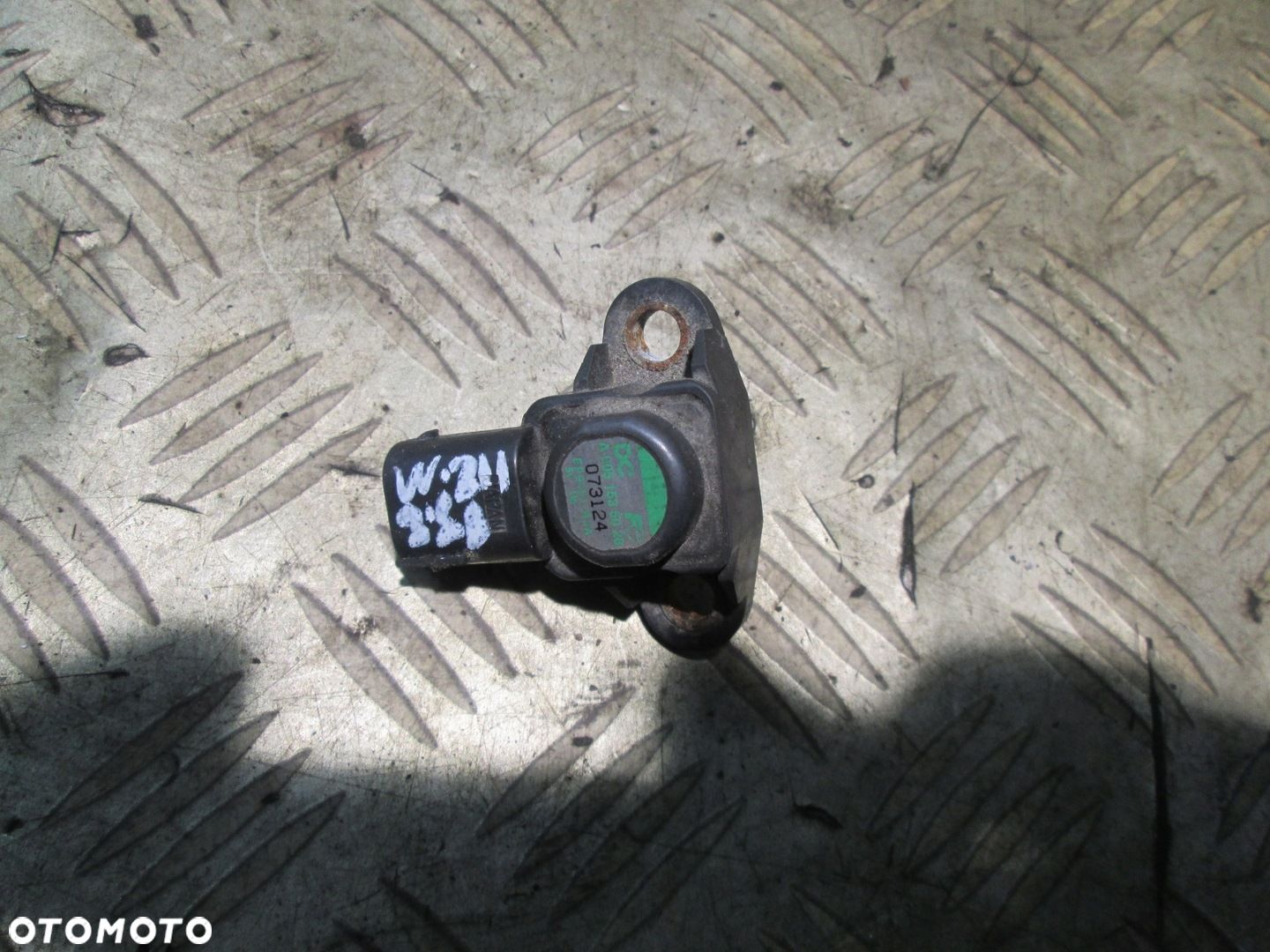 CZUJNIK CIŚNIENIA MAP SENSOR MERCEDES W211 E-KLASA 07- A0051535028 - 1
