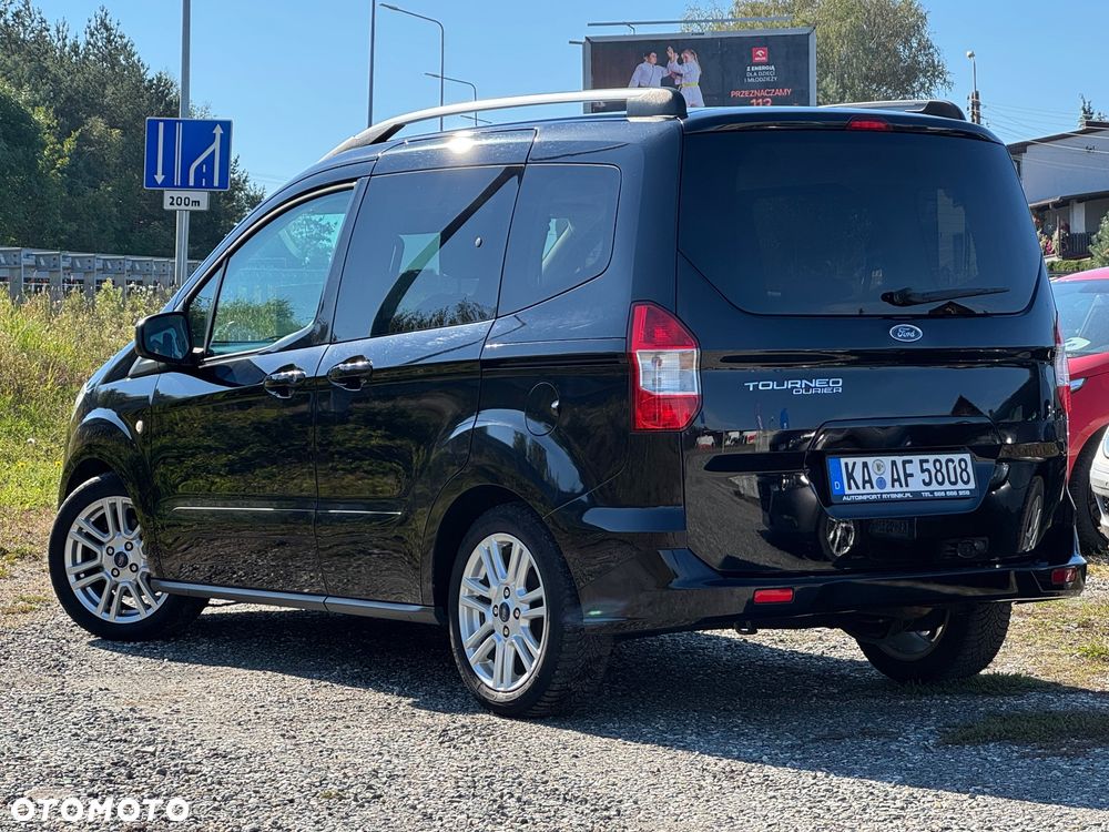 Ford Tourneo Courier 1.5 TDCi Titanium - 5