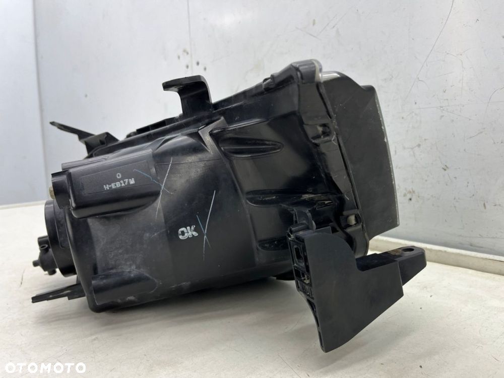 Lampa reflektor Mitsubishi L200 KA KB 05-10r. LEWA przednia H4 oryginalna lewy przód EU 8301b461 - 11