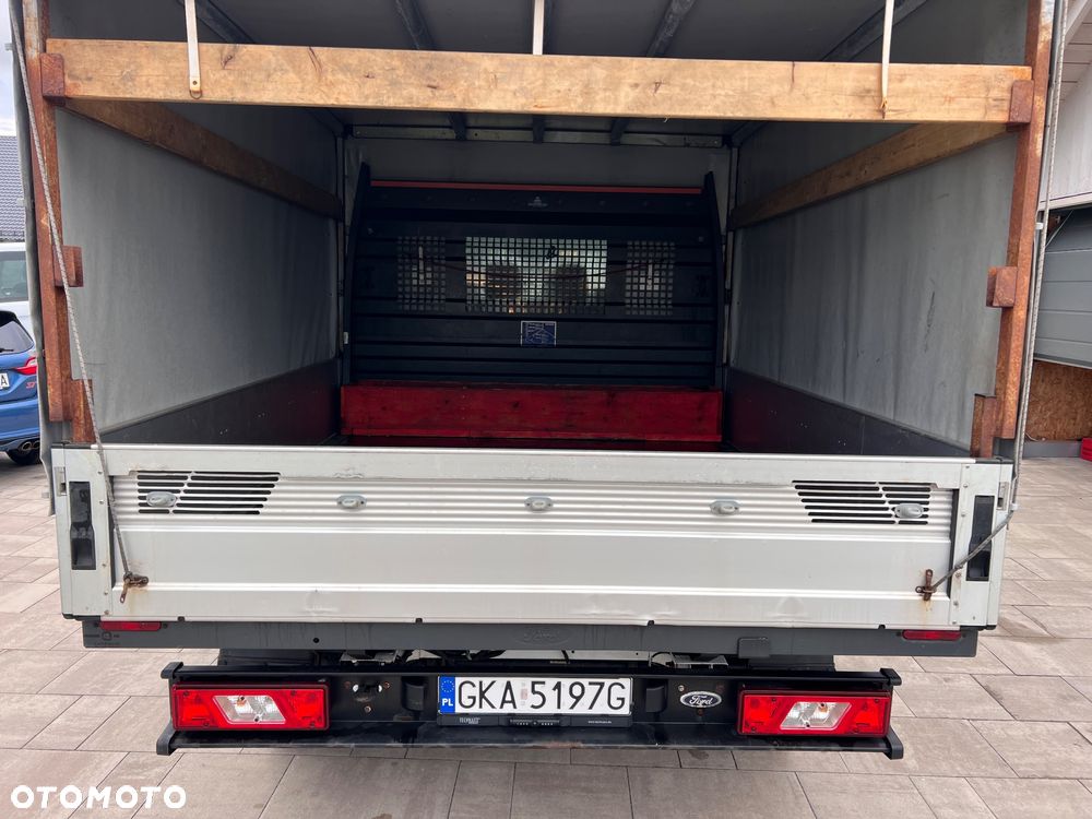Ford Transit - 22