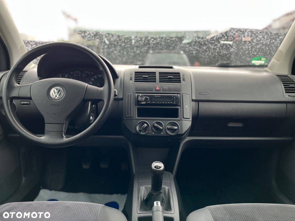Volkswagen Polo 1.2 Comfortline - 23