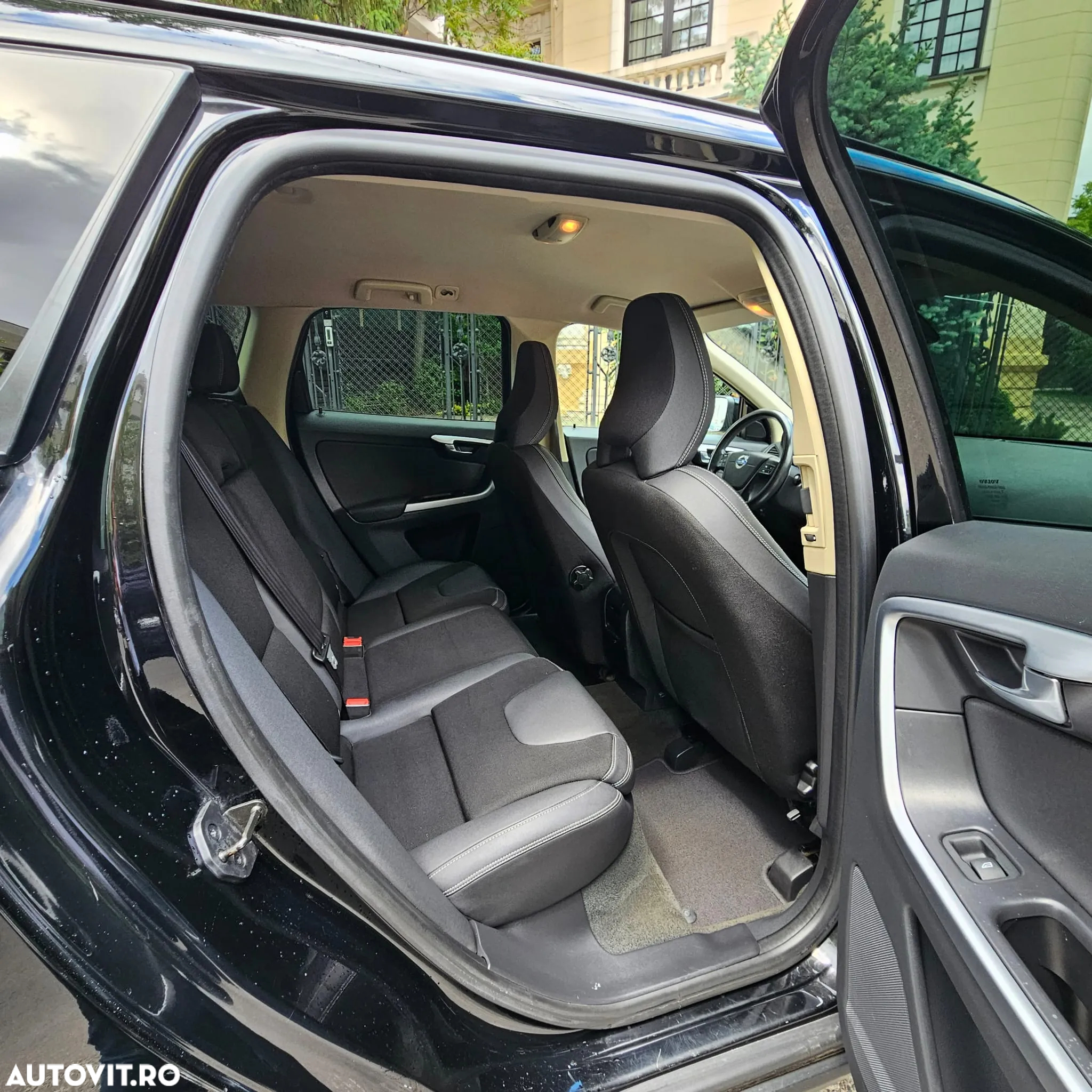 Volvo XC 60 D3 2.4D AWD AT6 Kinetic - 8
