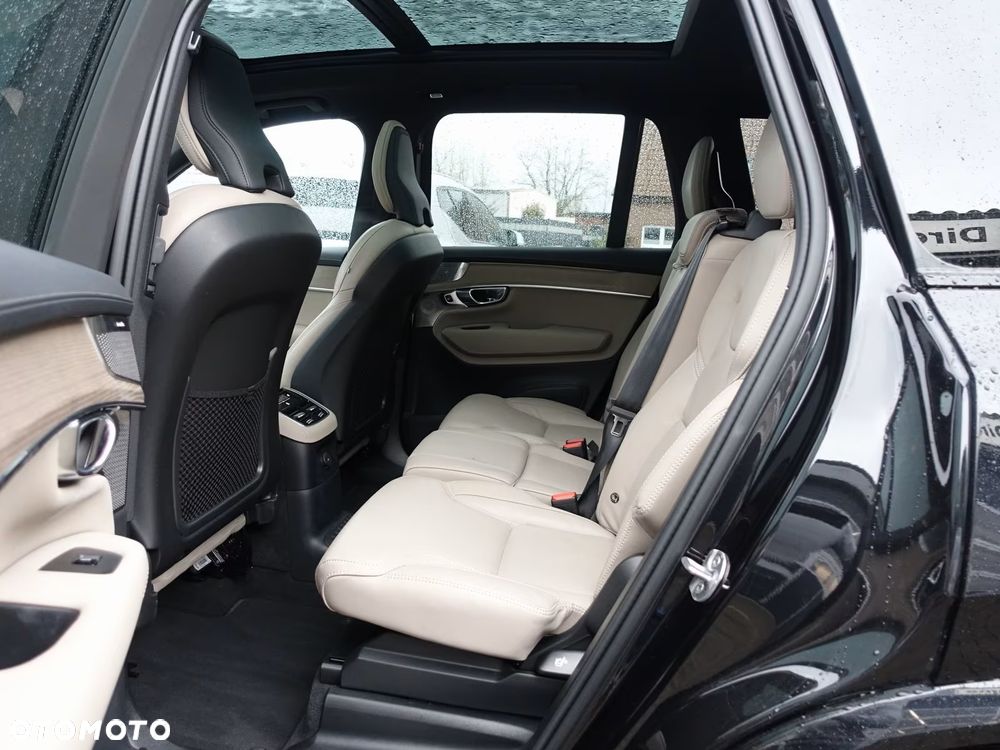 Volvo XC 90 T8 AWD Plus Dark - 28