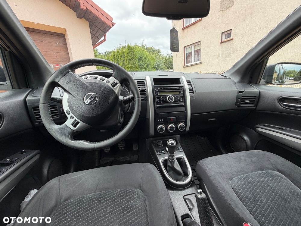 Nissan X-Trail 2.0 dCi 4x4 DPF SE - 39