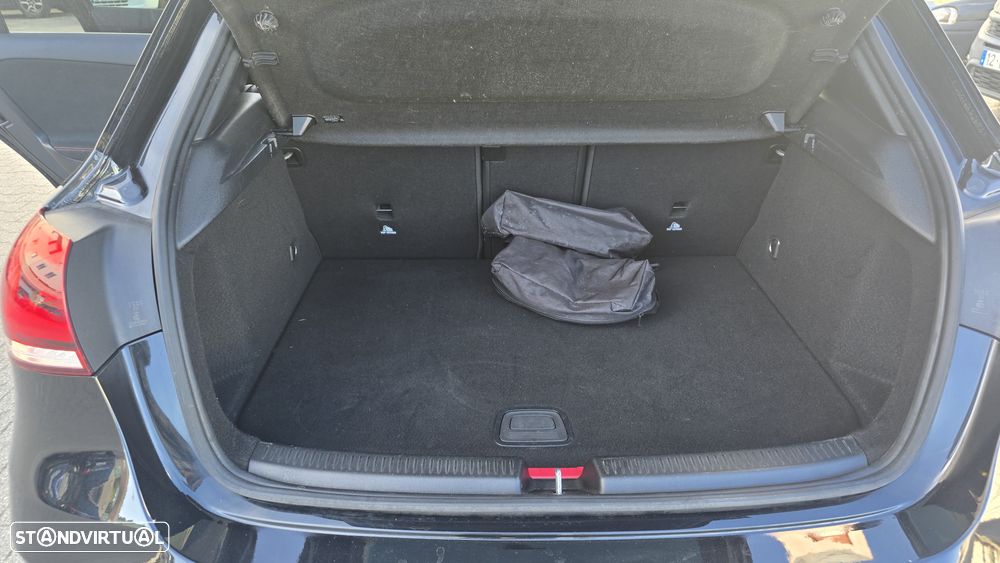 Mercedes-Benz A 250 e AMG Line - 25