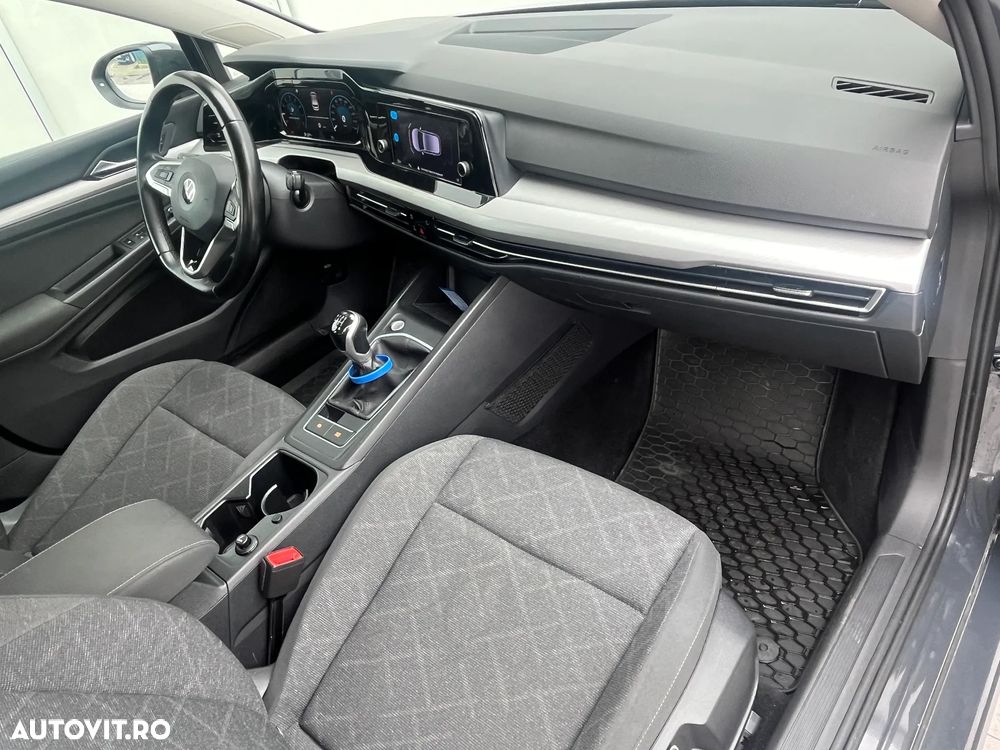 Volkswagen Golf - 12