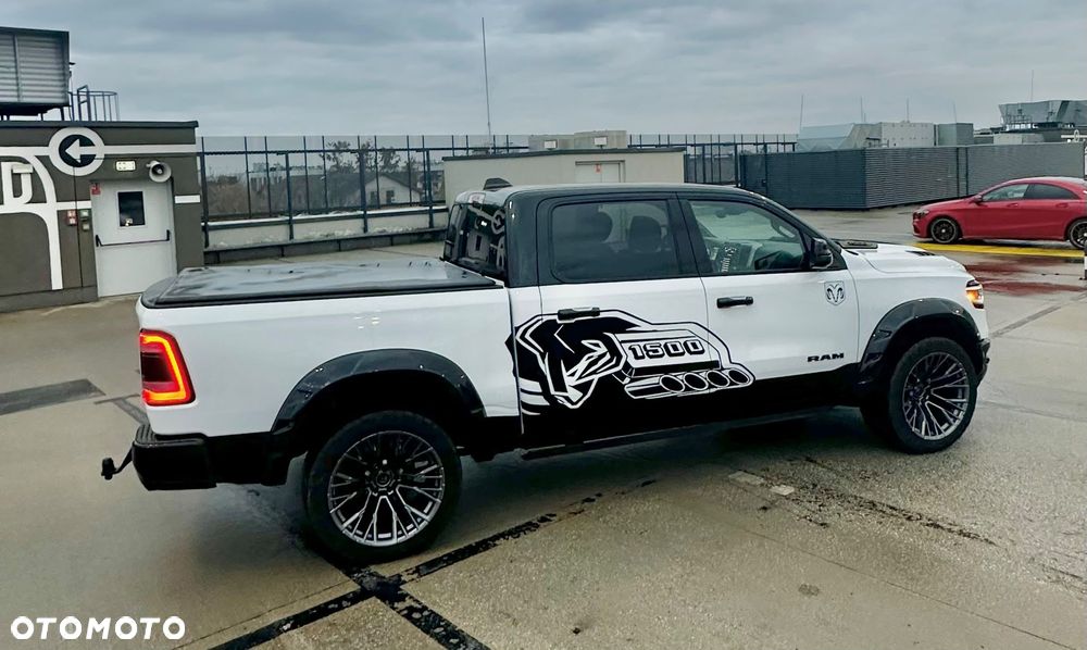 Dodge RAM 5.7 4x4 - 6
