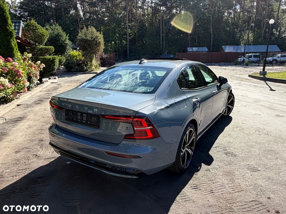 Volvo S60 B5 B AWD Plus Dark - 12