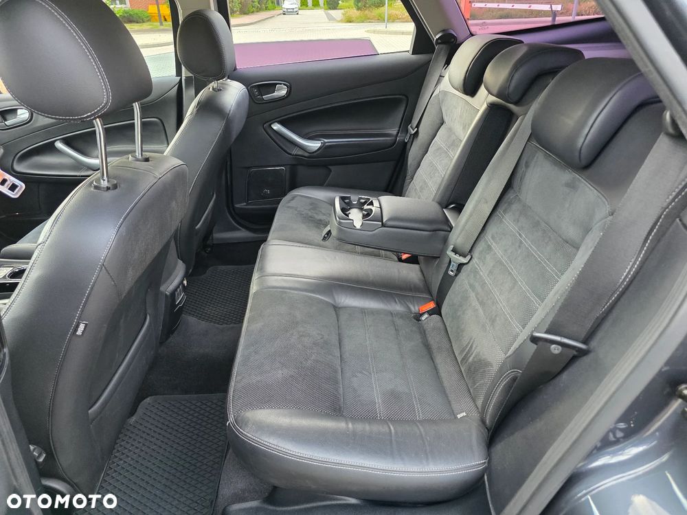 Ford Mondeo 2.5 Titanium - 21