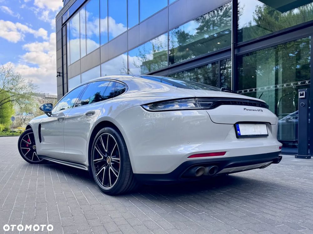 Porsche Panamera - 3