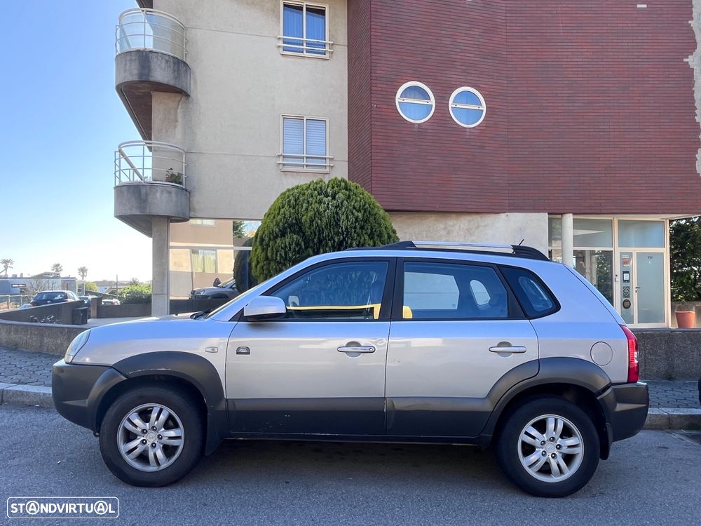 Hyundai Tucson 2.0 CRDi Confort 2WD - 3