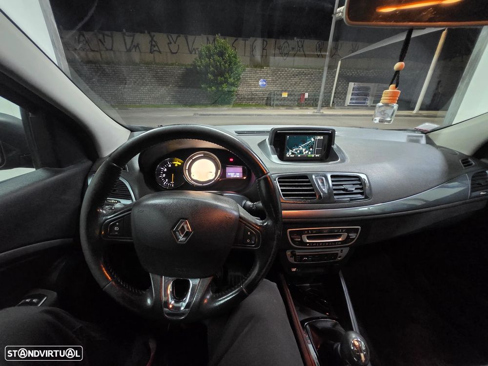 Renault Mégane Sport Tourer 1.5 dCi Limited SS - 7