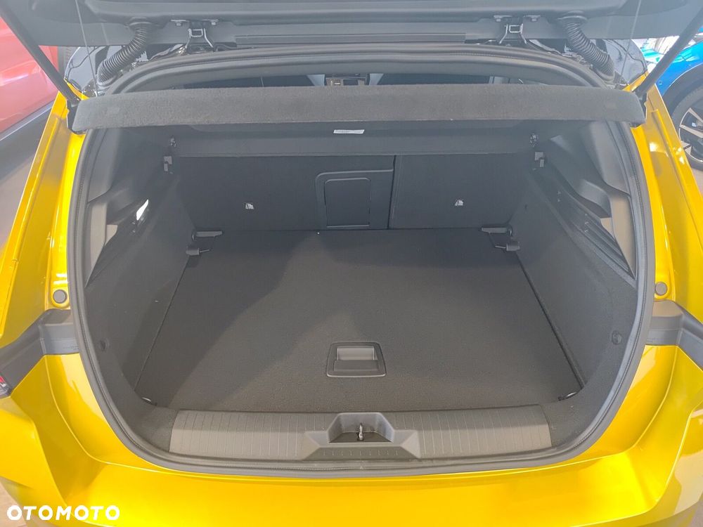 Opel Astra 1.2 T mHEV Ultimate eDTC - 19