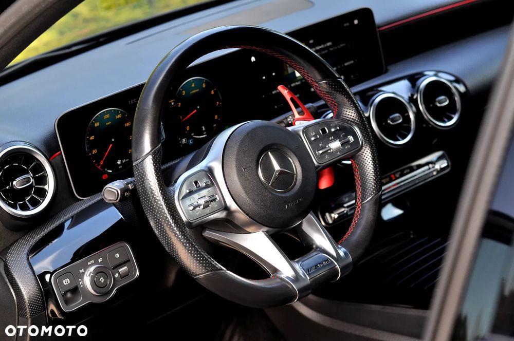 Mercedes-Benz Klasa A 180 7G-DCT Edition AMG Line - 18