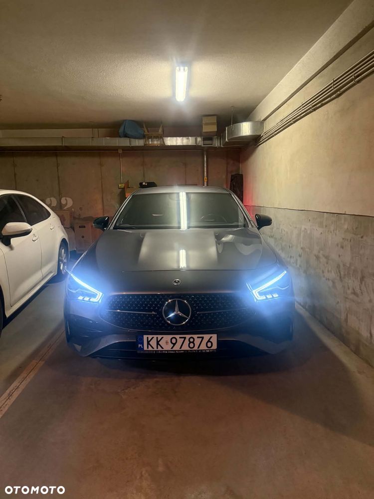 Mercedes-Benz CLA 200 AMG Line 7G-DCT - 1