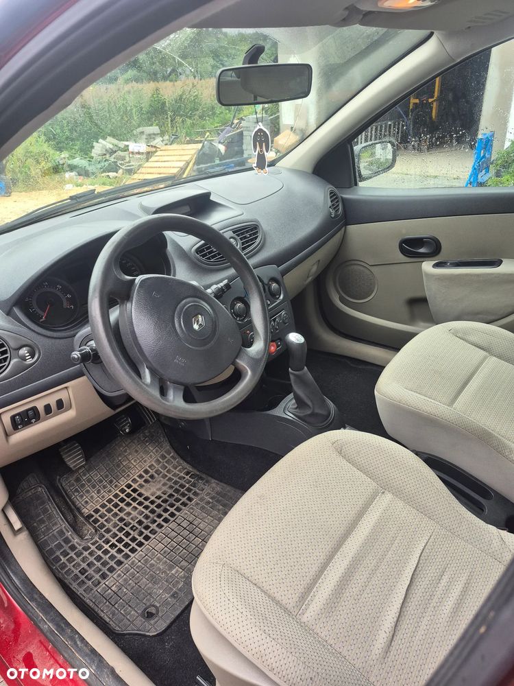 Renault Clio 1.4 16V Dynamique - 5