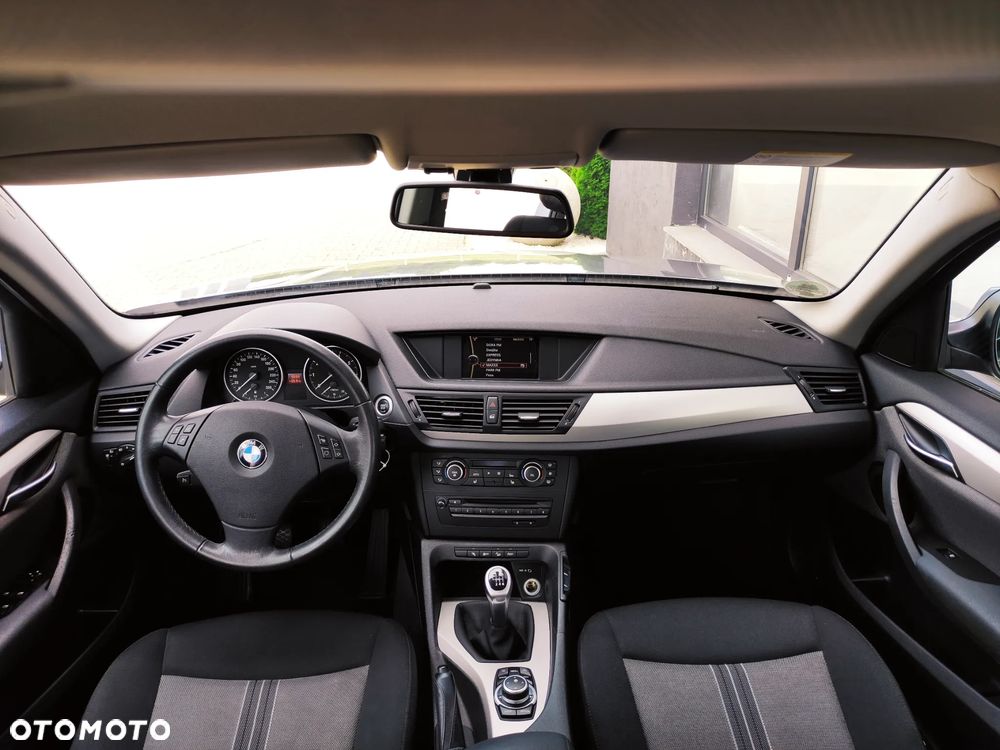 BMW X1 xDrive20i - 14