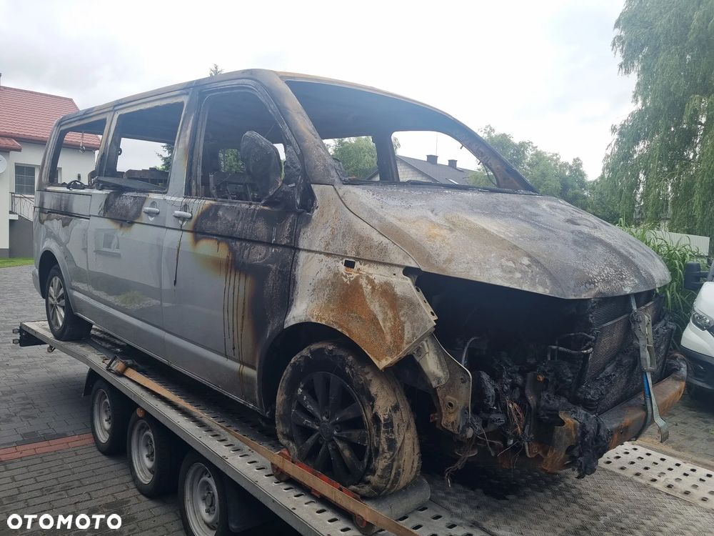 Volkswagen Caravelle 2.0 TDI L2 Highline DSG - 2