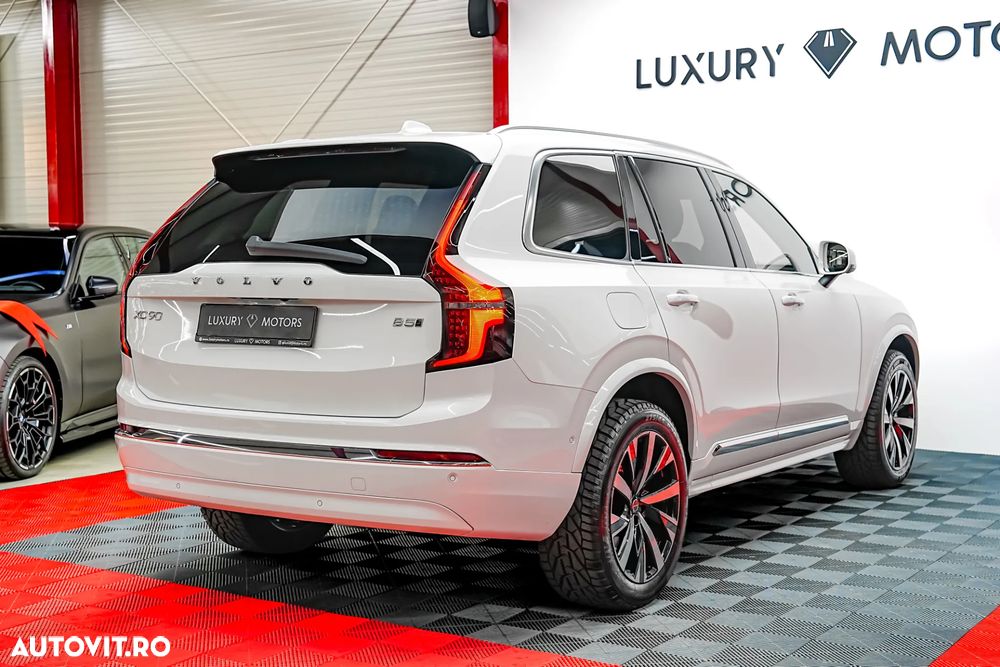 Volvo XC 90 B5 B AWD Plus Bright - 11