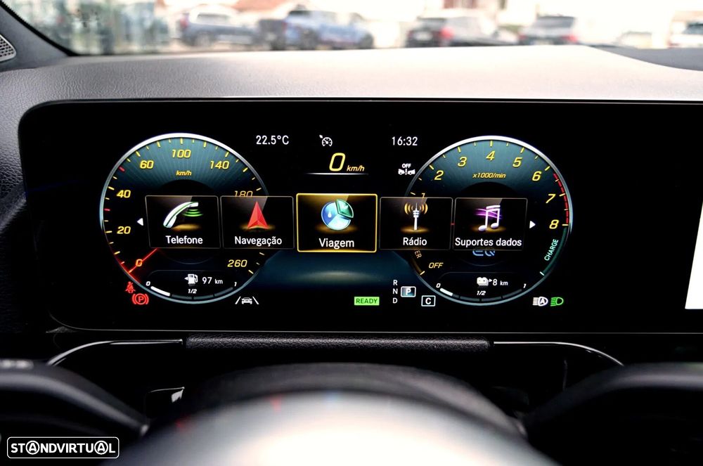 Mercedes-Benz GLA 250 e AMG Line - 43