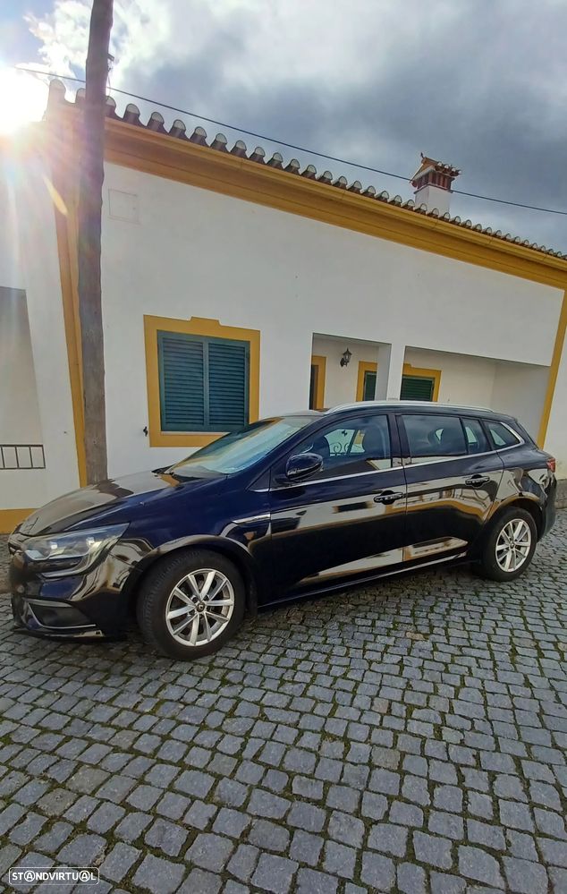 Renault Mégane Sport Tourer - 1