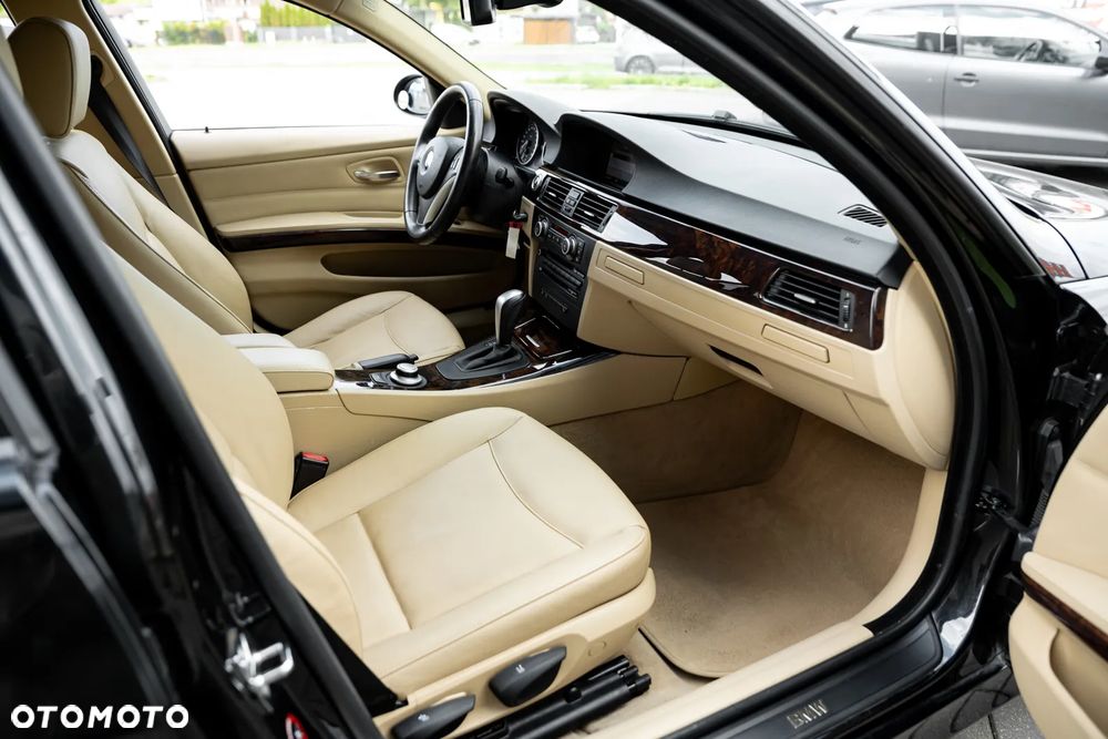 BMW Seria 3 320i Edition Lifestyle - 21
