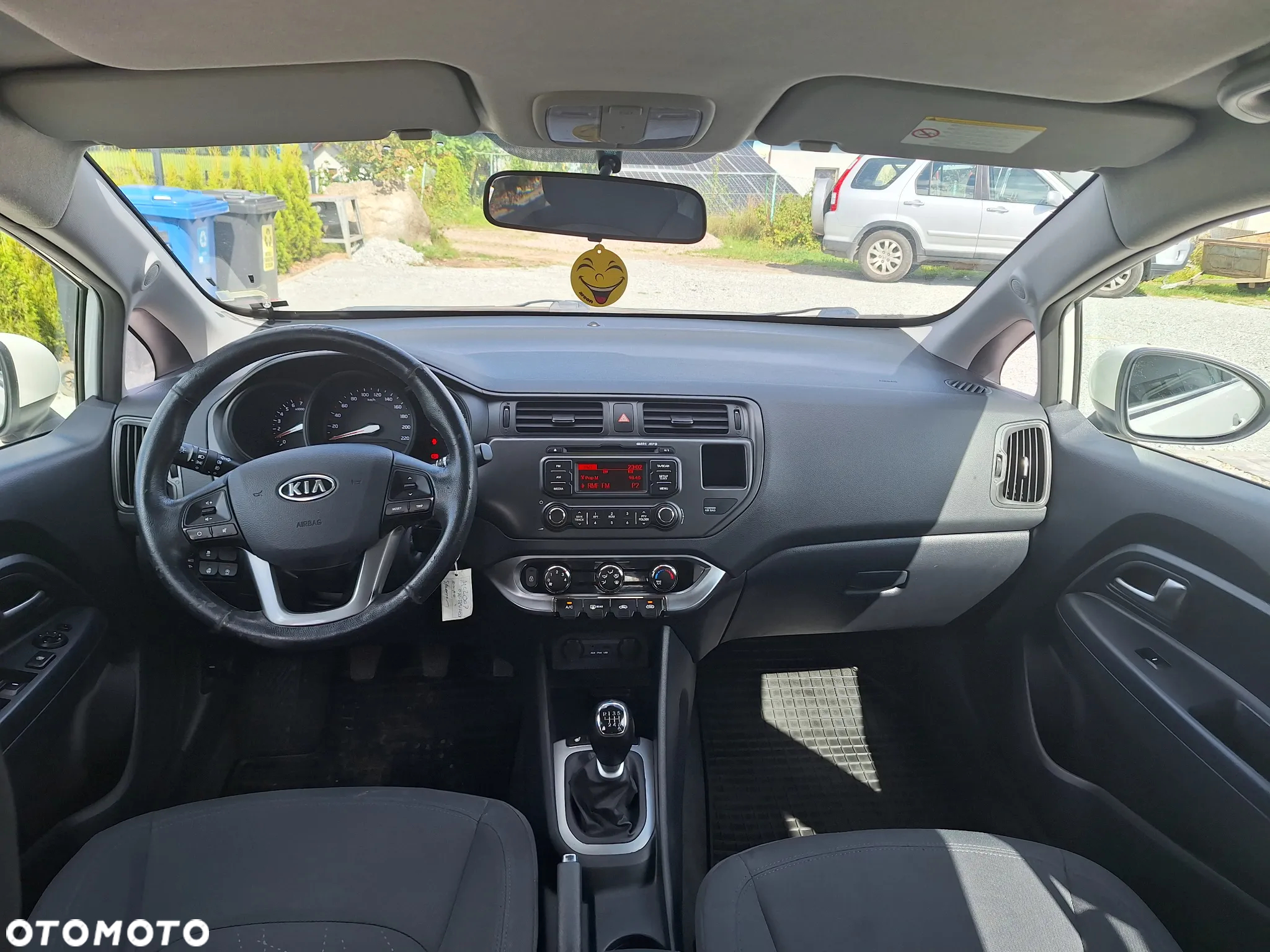 Kia Rio - 8