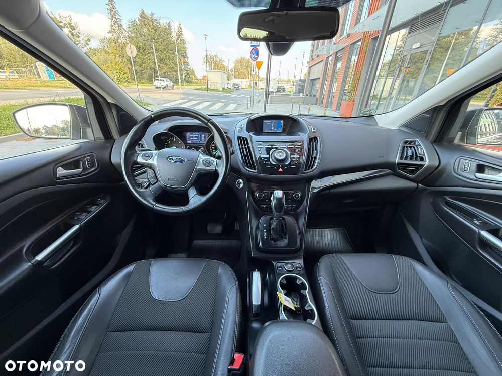 Ford Kuga - 38