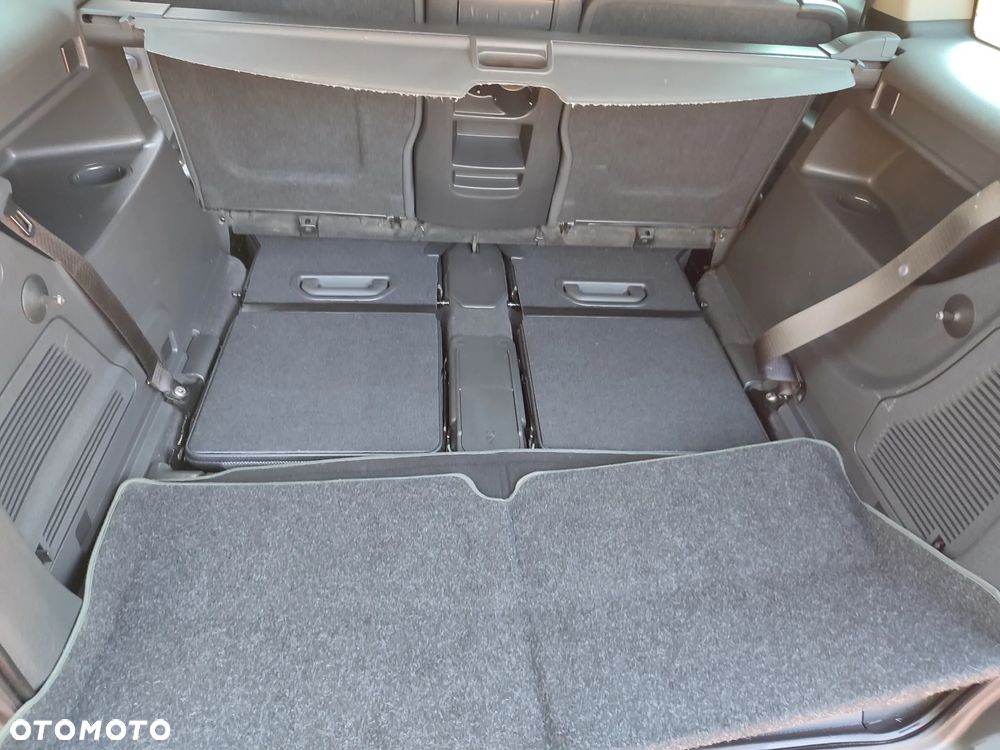 Opel Zafira - 28