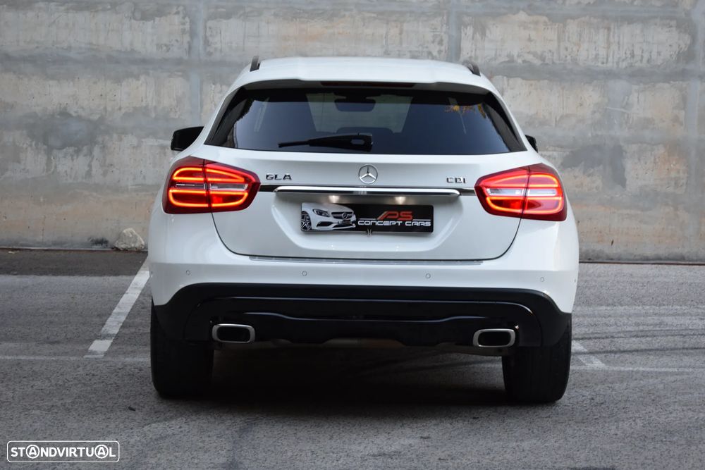 Mercedes-Benz GLA 180 CDI Urban - 48
