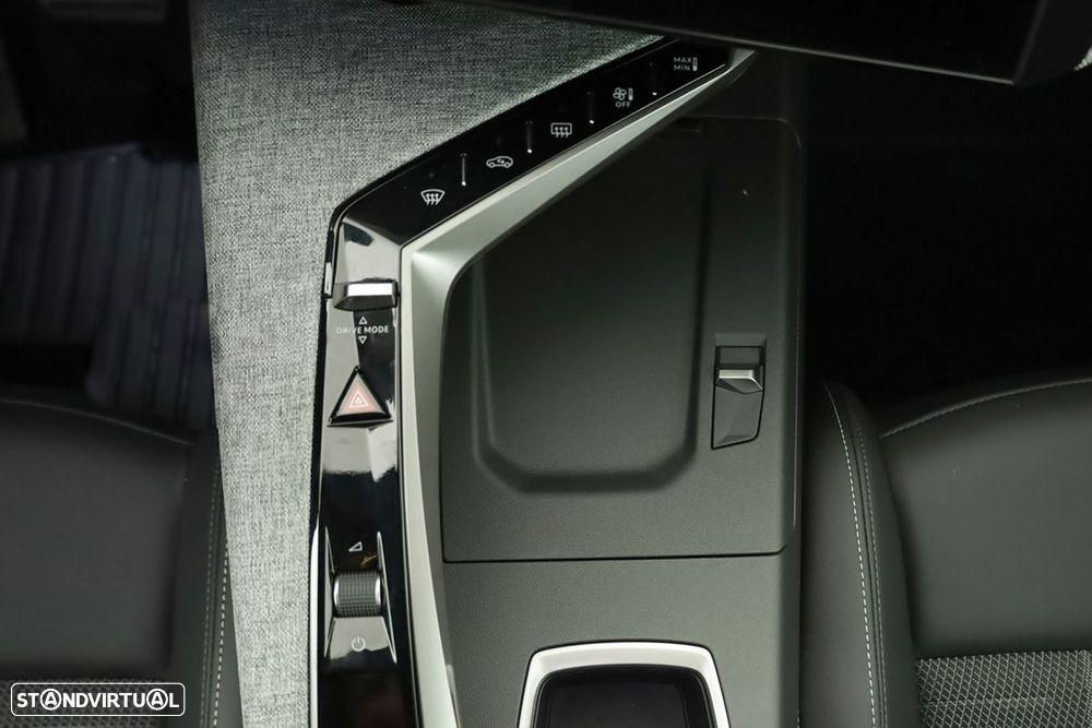 Peugeot 3008 1.2 Hybrid GT e-DCS6 - 16