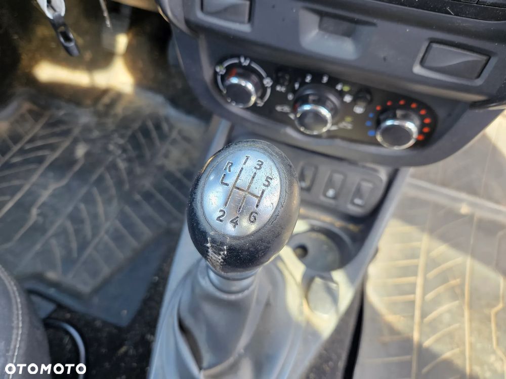 Dacia Duster 1.6 SCe Laureate 4x4 S&S - 25