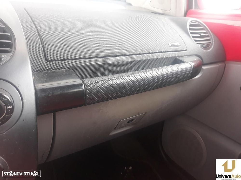 PEGA PORTA LUVAS VOLKSWAGEN NEW BEETLE 2002 - - 8