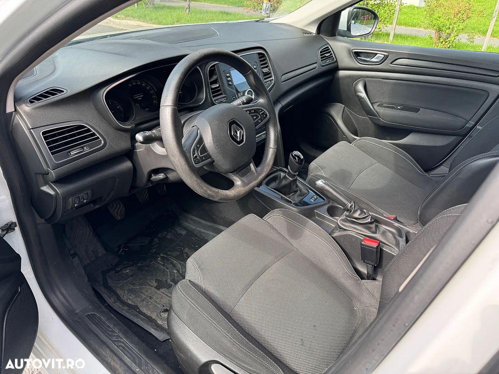 Renault Megane ENERGY dCi Life - 9