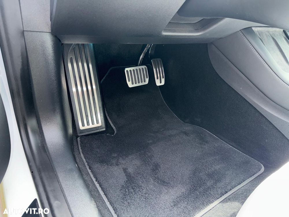 Tesla Model 3 Langstreckenbatterie Allradantrieb Dual Motor Performance - 27