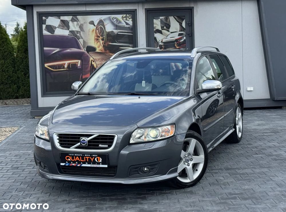 Volvo V50 T5 R-Design Summum - 1