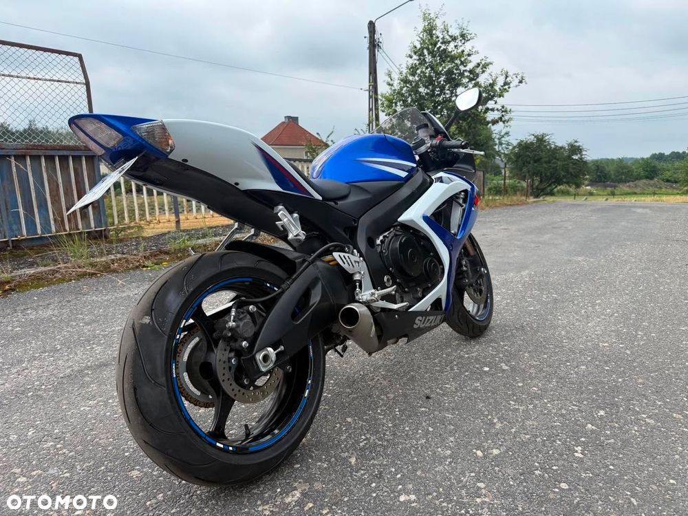 Suzuki GSX-R - 8