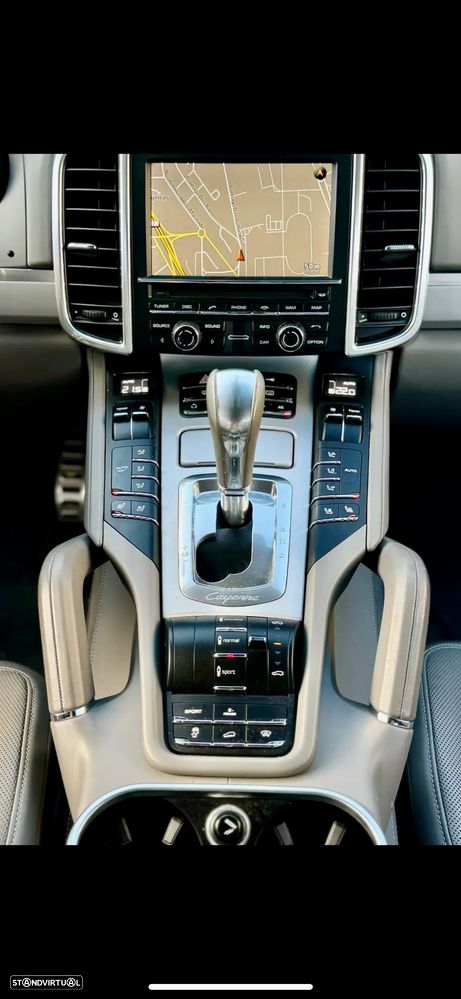 Porsche Cayenne S - 7