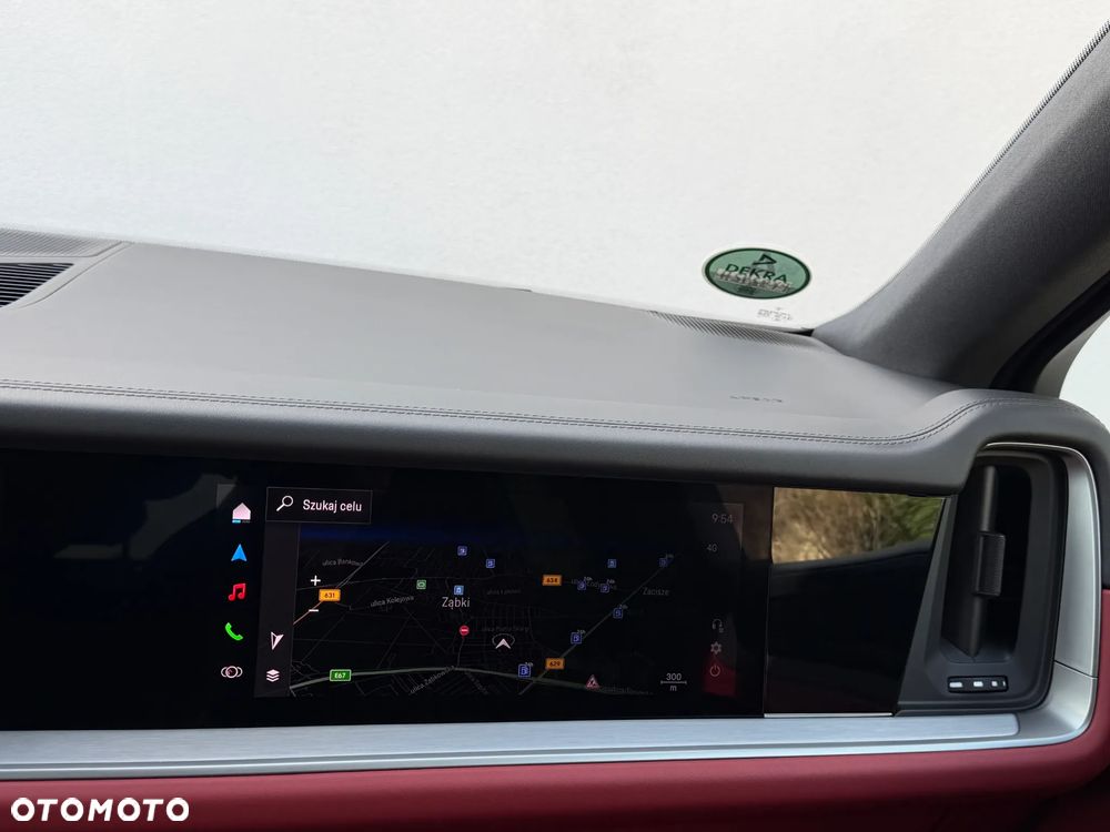 Porsche Cayenne - 23