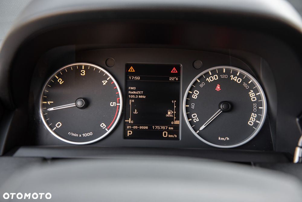 Land Rover Range Rover Sport SDV6 Autobiography - 24